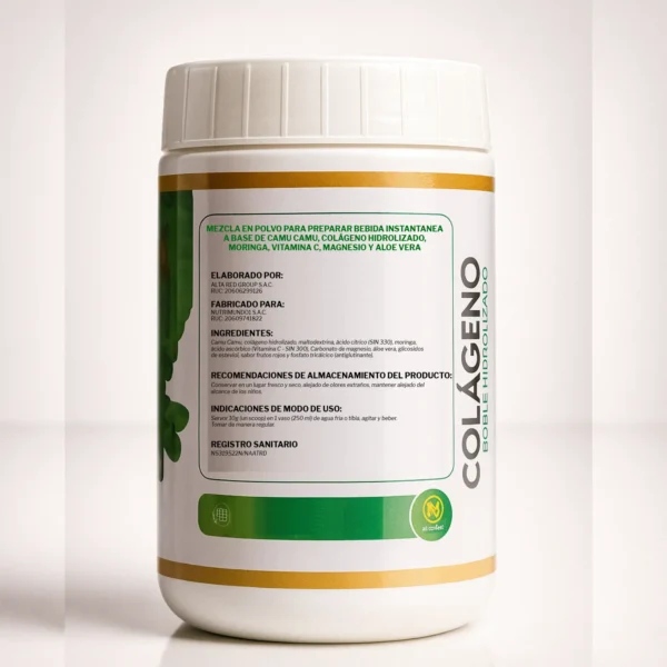 Mujer disfrutando Colágeno Doble Hidrolizado Nutrimundo para articulaciones, huesos y piel saludable.